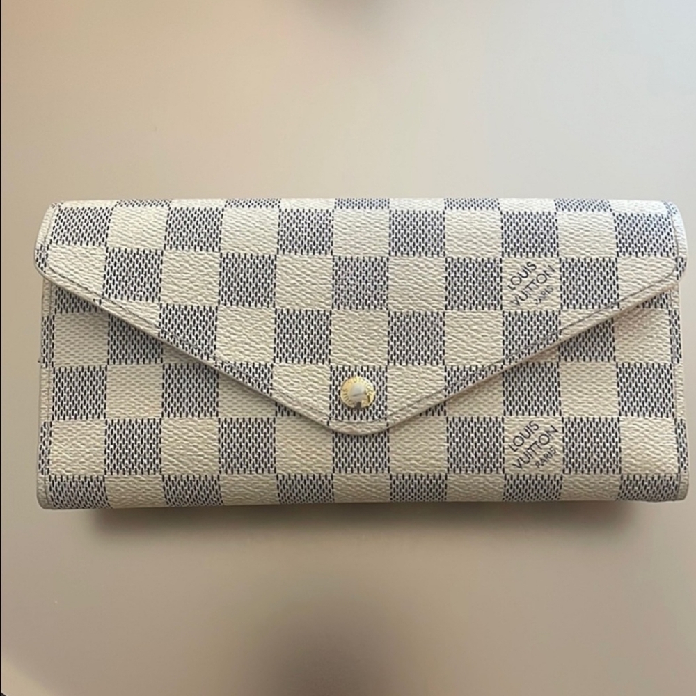 Authentic Louis Vuitton Wallet
